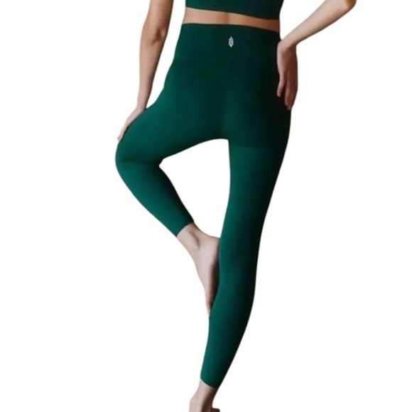 NWT Free People Movement x Hatch Never Better Leggings
Garden Green, Size XL - Picture 2 of 12